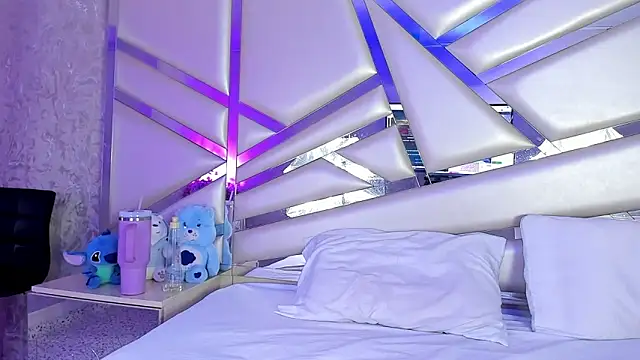 Miia002 online show from 10.03.25