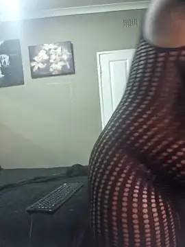Snapshot of Bustygoddess32 chatting on 02.26.25 Bustygoddess32 online show from 02.26.25
