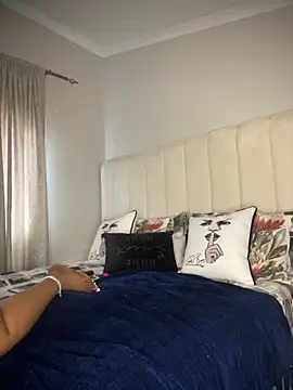 Bustygoddess32 online show from 11.01.25