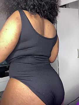 Bustygoddess32 online show from 06.23.26