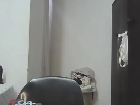 Sexxybella27 online show from 10.24.25