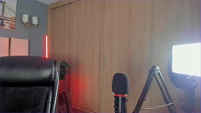 Bambi gurl online show from 09.08.25