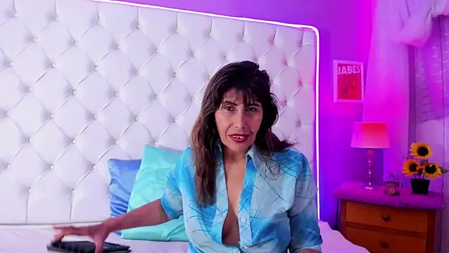 eva loreti online show from 01.17.25