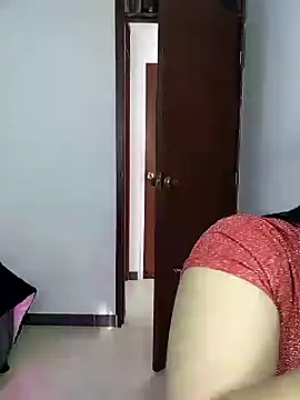 Charlotte cutee18 online show from 10.21.25