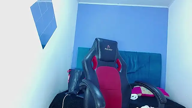 angelicatorrecm101 online show from 01.05.25