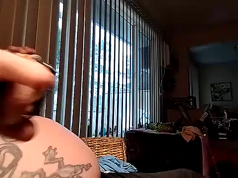 Snapshot of fukurbutt chatting on 12.03.24 fukurbutt online show from 12.03.24