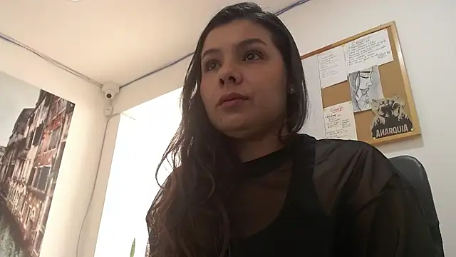 Snapshot of miaa_daniels chatting on 01.10.25 miaa daniels online show from 01.10.25