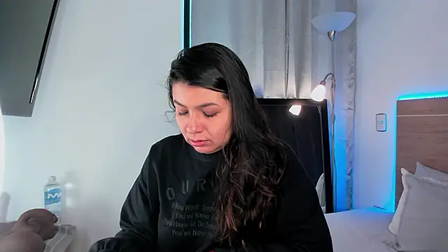 Snapshot of miaa_daniels chatting on 02.17.25 miaa daniels online show from 02.17.25