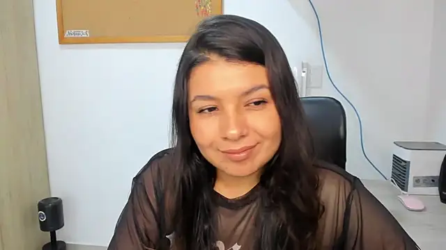Snapshot of miaa_daniels chatting on 03.01.25 miaa daniels online show from 03.01.25