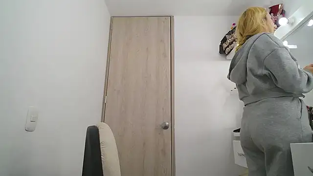 Barbie girl 69 online show from 04.13.26