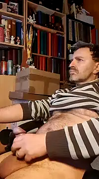 Snapshot of Tigerhill2023 chatting on 02.18.25 Tigerhill2023 online show from 02.18.25