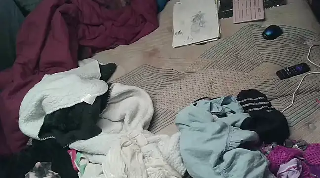 Snapshot of cdressupdiva chatting on 12.31.24 cdressupdiva online show from 12.31.24