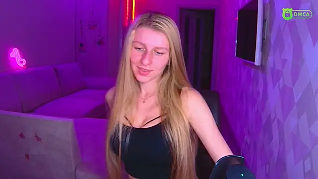 AmaliaQueen online show from 11.21.25