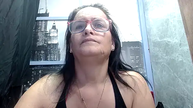 Snapshot of Nastylatinaxxx chatting on 10.02.25 Nastylatinaxxx online show from 10.02.25