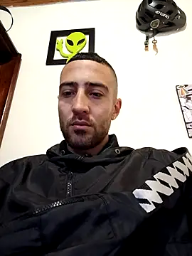 Snapshot of sebasxx97 chatting on 12.31.24 sebasxx97 online show from 12.31.24