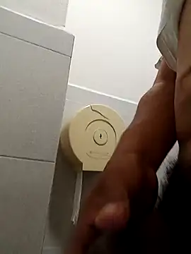 Snapshot of BandidodeAmores_84 chatting on 03.15.25 BandidodeAmores 84 online show from 03.15.25