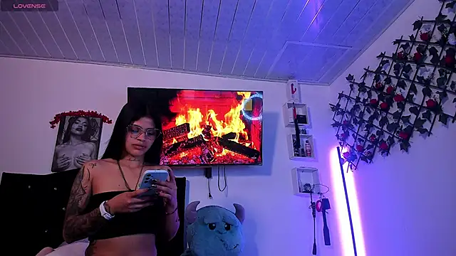 Alaia Asuka online show from 09.24.25