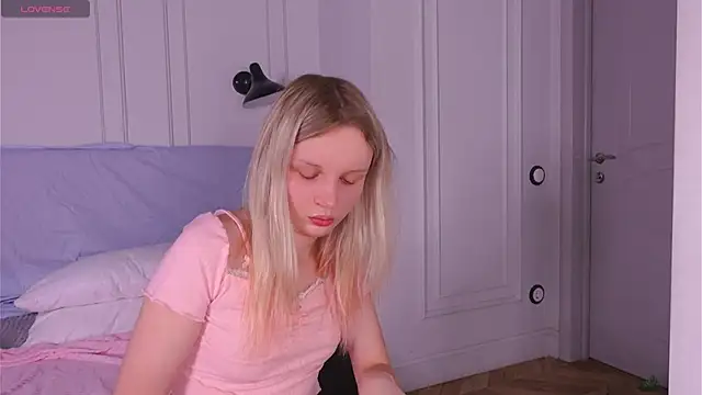 Beatrica Klein online show from 12.08.24