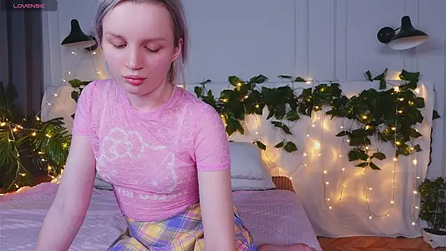 Beatrica Klein online show from 03.09.25