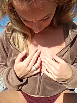 angela 88 online show from 11.12.25