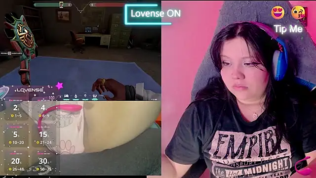 Snapshot of crystal7u7 chatting on 01.12.25 crystal7u7 online show from 01.12.25