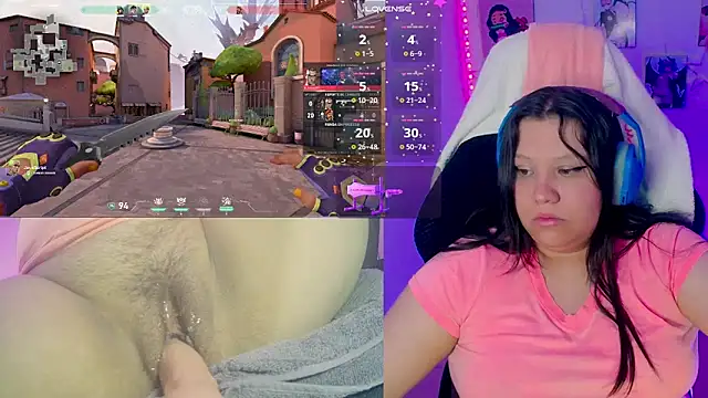 Snapshot of crystal7u7 chatting on 03.15.25 crystal7u7 online show from 03.15.25