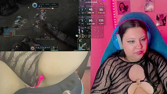 Snapshot of crystal7u7 chatting on 03.18.25 crystal7u7 online show from 03.18.25