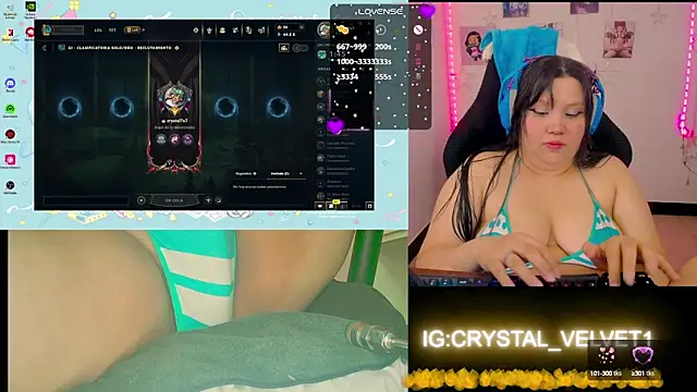 Snapshot of crystal7u7 chatting on 09.10.25 crystal7u7 online show from 09.10.25