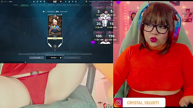 Snapshot of crystal7u7 chatting on 10.10.25 crystal7u7 online show from 10.10.25