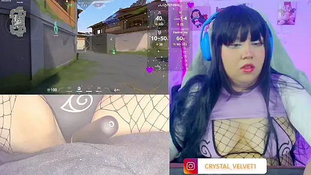 Snapshot of crystal7u7 chatting on 10.29.25 crystal7u7 online show from 10.29.25