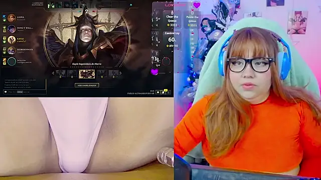 Snapshot of crystal7u7 chatting on 11.30.25 crystal7u7 online show from 11.30.25