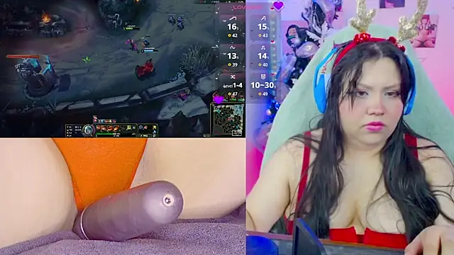 Snapshot of crystal7u7 chatting on 12.01.25 crystal7u7 online show from 12.01.25