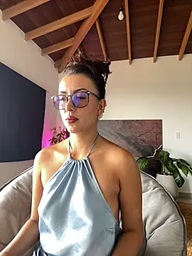 EmaSaenz online show from 02.01.25