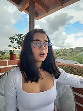 EmaSaenz online show from 10.09.25