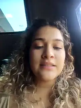 Sara smiiith211 online show from 12.08.24