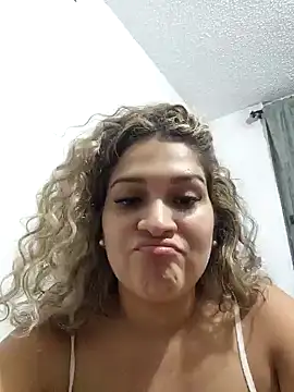 Sara smiiith211 online show from 01.20.25