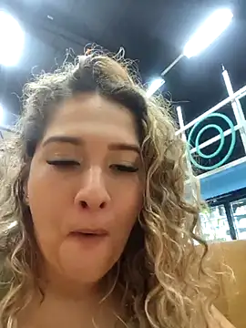 Sara smiiith211 online show from 03.20.25