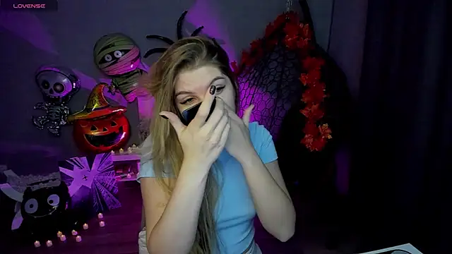 lily williamss online show from 10.14.25