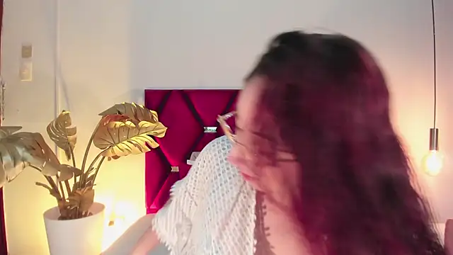 Emilywatsonn online show from 10.15.25