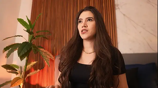 Amelia Rouse online show from 09.17.25