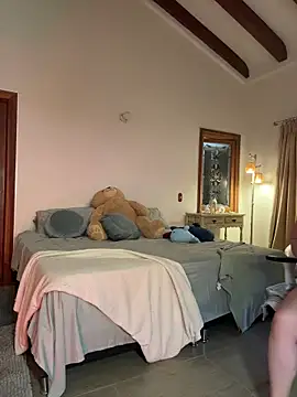 Amelia Rouse online show from 02.24.26