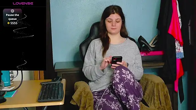 TreeJeanne online show from 12.02.25