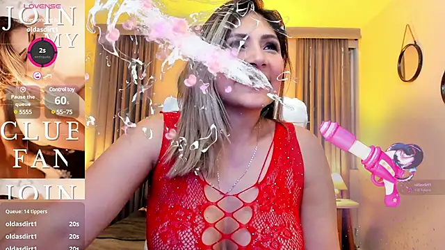 Snapshot of Melanie_silver_ chatting on 12.03.24 Melanie silver online show from 12.03.24