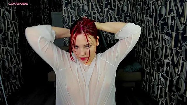 Snapshot of Stacy_Luv chatting on 12.30.24 Stacy Luv online show from 12.30.24