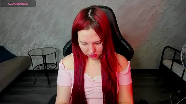 Snapshot of Stacy_Luv chatting on 02.11.25 Stacy Luv online show from 02.11.25