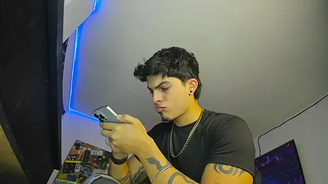 charlie hotxxx online show from 12.04.24