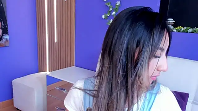  Emma Valka online show from 11.26.25