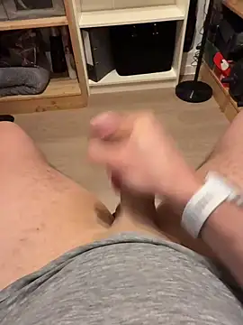 Snapshot of Siggidc2n chatting on 02.14.25 Siggidc2n online show from 02.14.25