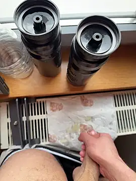 Snapshot of Siggidc2n chatting on 03.11.26 Siggidc2n online show from 03.11.26