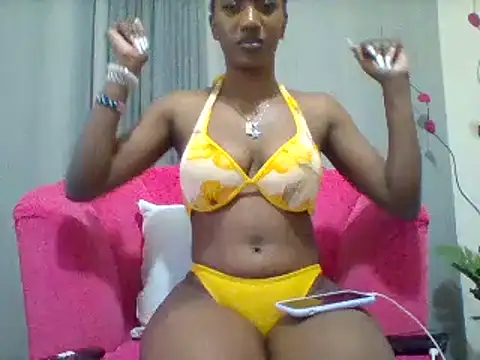 Snapshot of Queeen_model chatting on 01.25.25 Queeen model online show from 01.25.25
